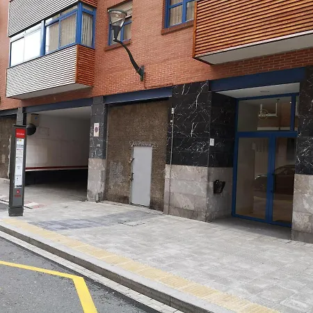 Arena Con Plaza De Garaje * 毕尔巴鄂