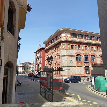 Quarto em Acomodações Particulares Arena Con Plaza De Garaje Bilbau