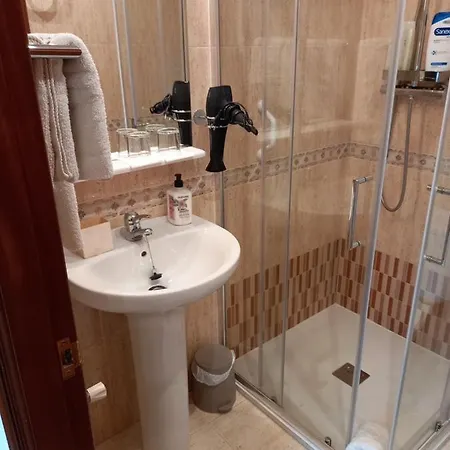 Arena Con Plaza De Garaje Проживание в семье