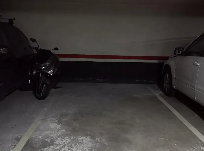 Rum i privatbostad Arena Con Plaza De Garaje Bilbao